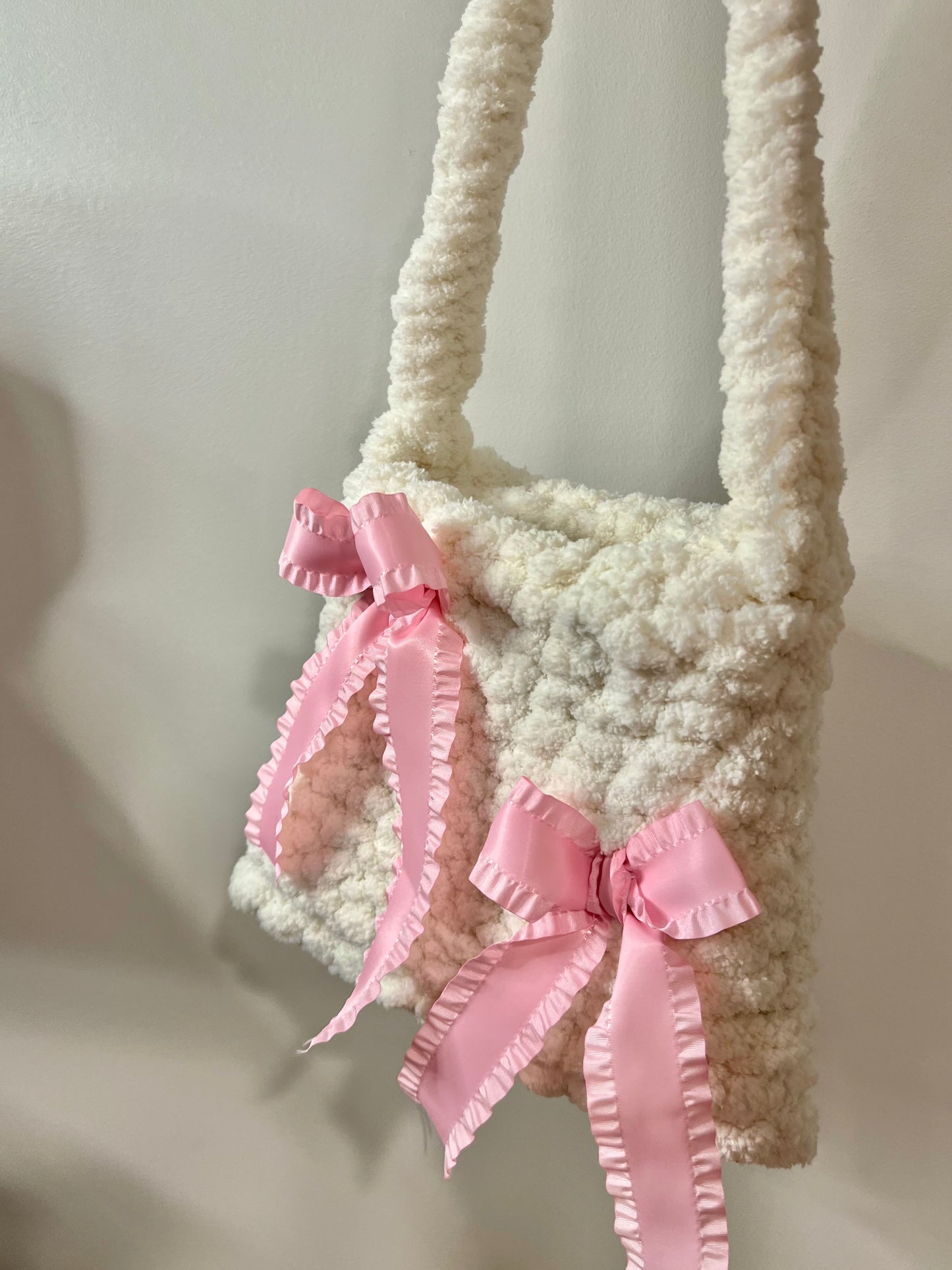 Soft Ivory w/ Pink Bows