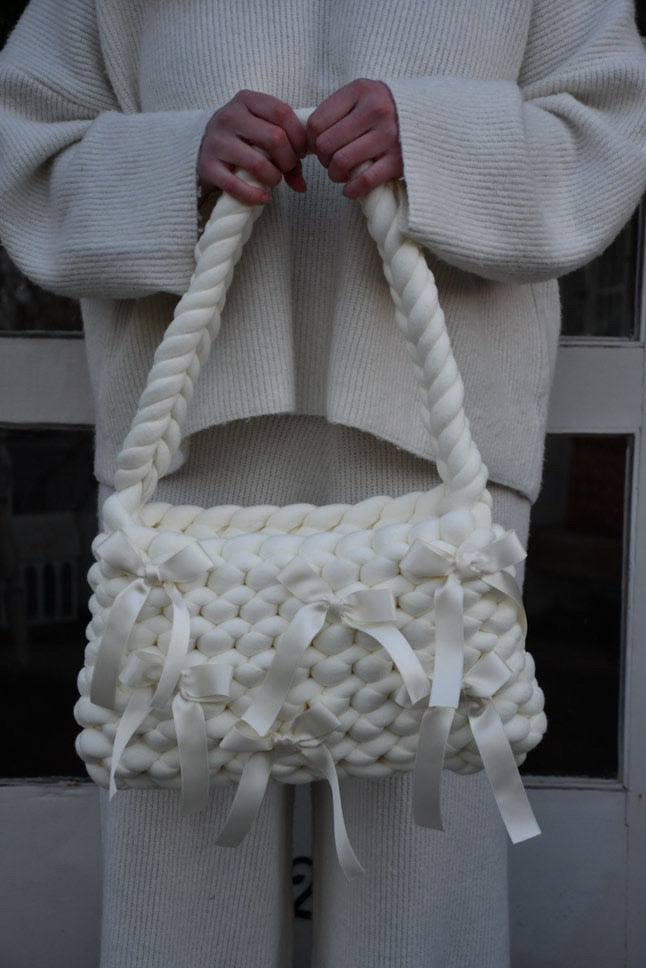 Chunky Ivory w/Bows